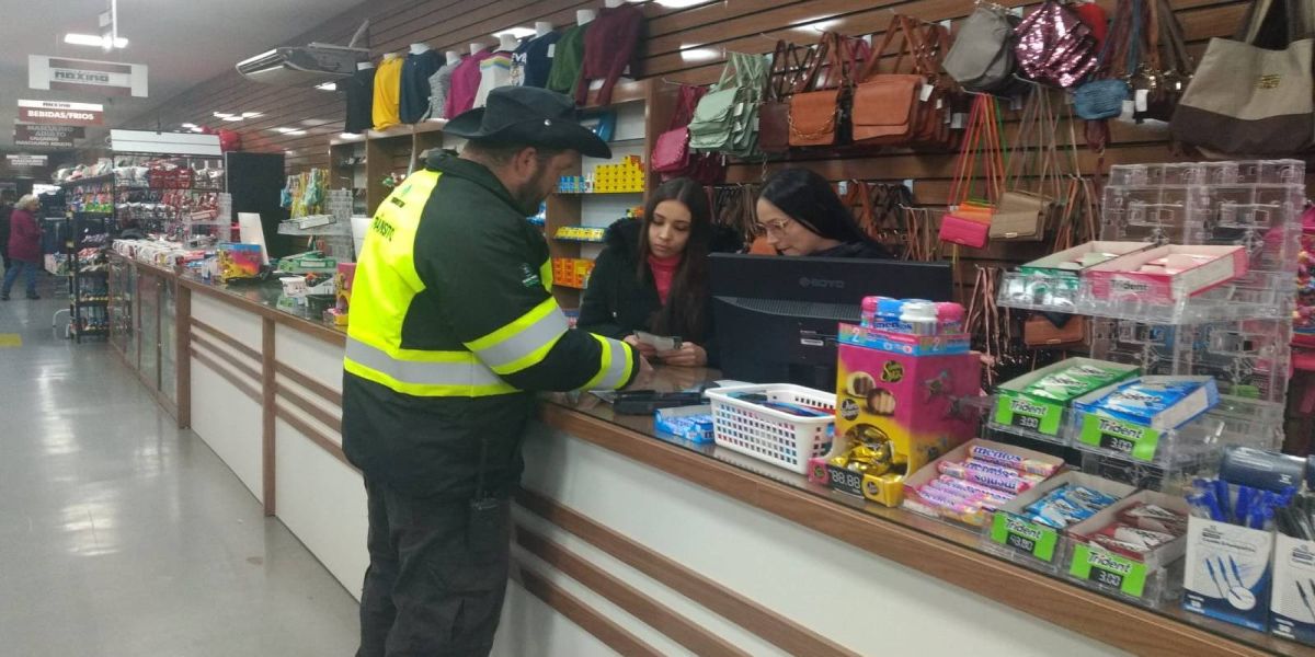 Transitar realiza ação educativa para orientar sobre novo sistema do EstaR