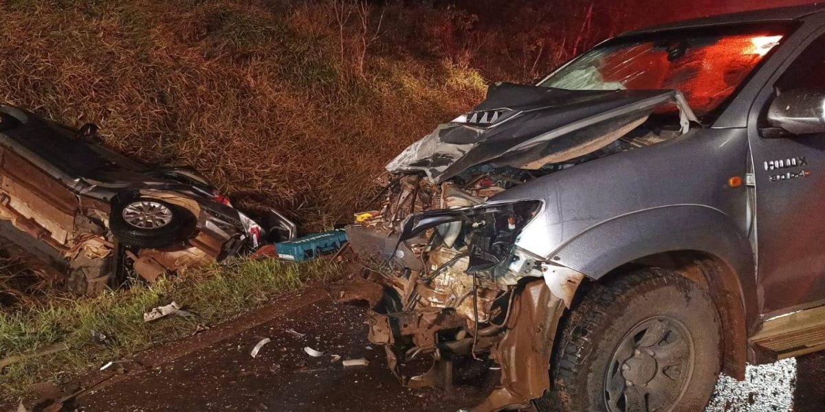 Homem morre em violenta colisão com caminhonete na PR-158 em Laranjeiras do Sul