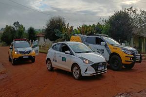 Imagem referente à notícia: Veículo furtado da Missão Resgate e recuperado pela PM em Espigão Alto do Iguaçu