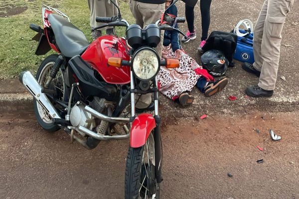 Motociclista fica ferido em acidente com X5 no Jardim Clarito em Cascavel