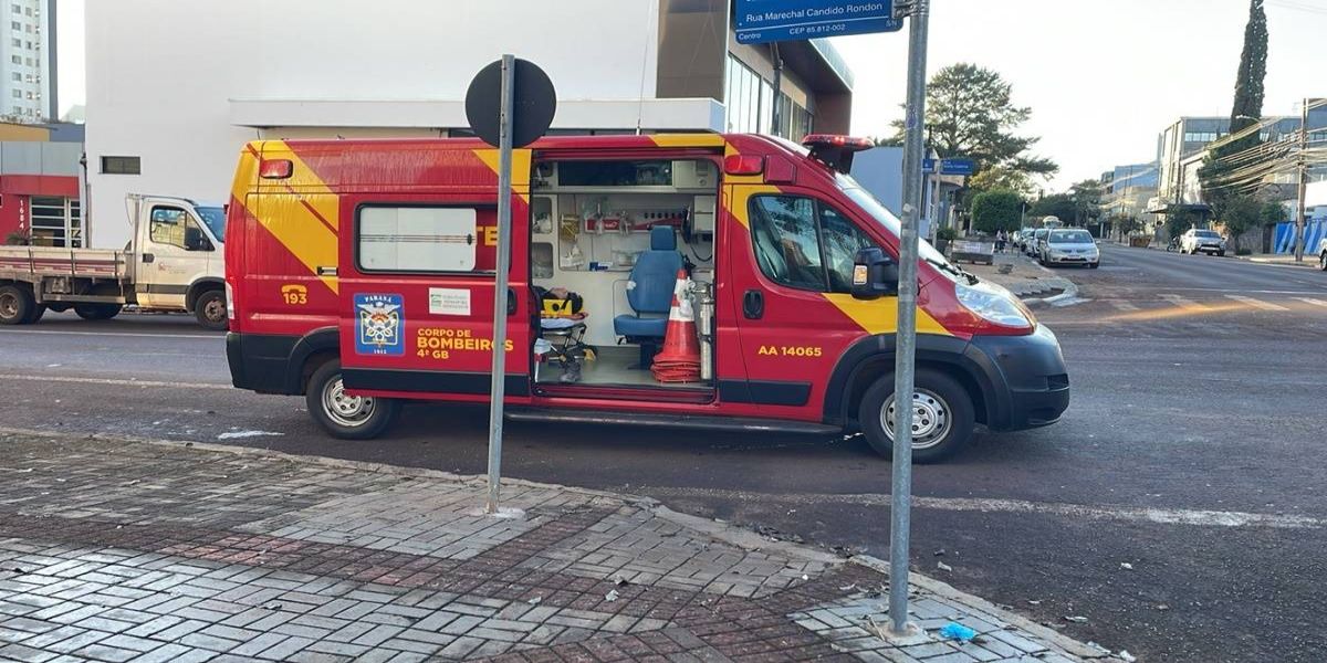 Motociclista fica ferido em acidente no Centro de Cascavel