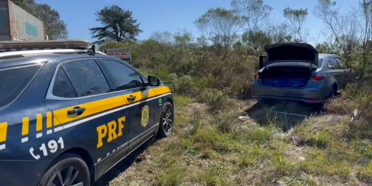 Após 15 km de fuga, PRF recupera automóvel roubado na BR-277 no Paraná