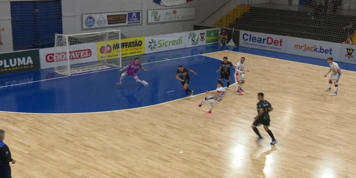 Cascavel Futsal vence o Mangueirinha por 5 a 3 pela Série Ouro