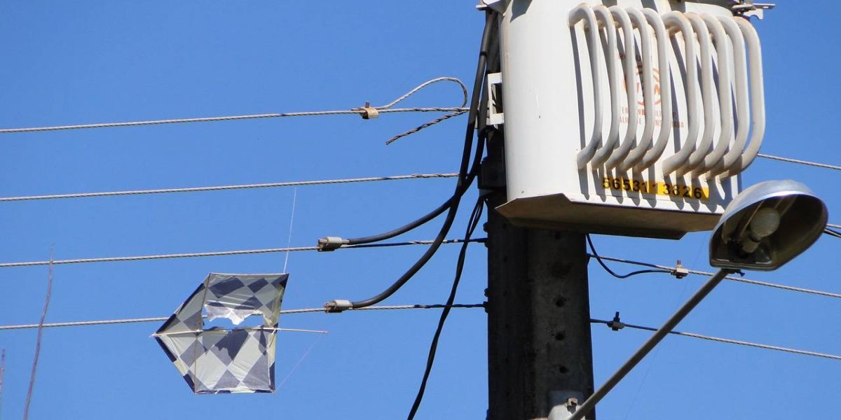 Pipas x rede elétrica: Copel divulga cuidados para garantir a segurança da fiação