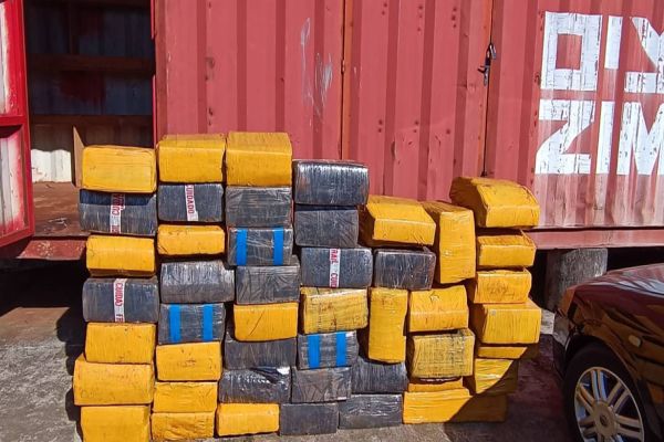 PCPR apreende 3,1 toneladas de maconha escondidas em caminhão em Medianeira