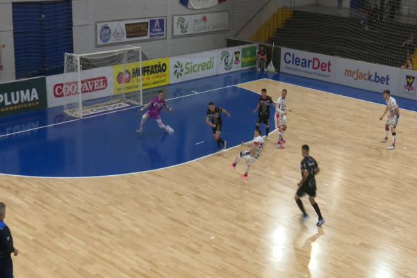 Cascavel Futsal vence o Mangueirinha por 5 a 3 pela Série Ouro