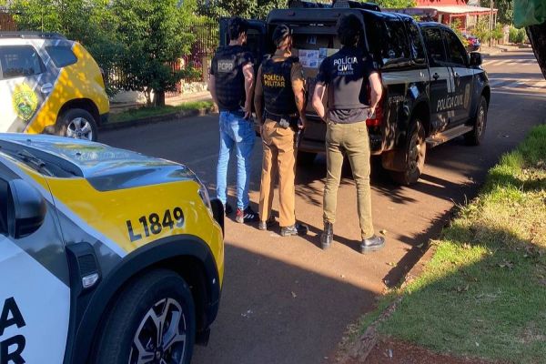 Pai e filho são presos em flagrante por contrabando de cigarros em Quedas do Iguaçu