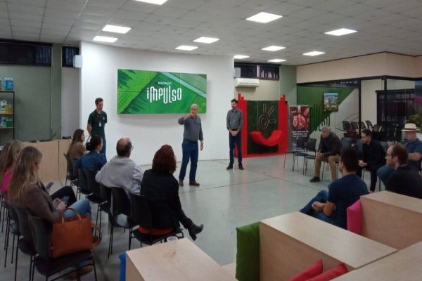 Comitiva mineira vem conhecer o ecossistema de inovação do Oeste