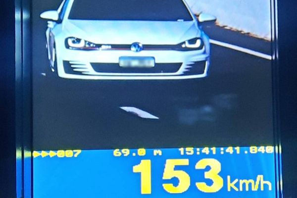 Radar flagra mais de 80 motoristas em alta velocidade na PRC-467 em Cascavel