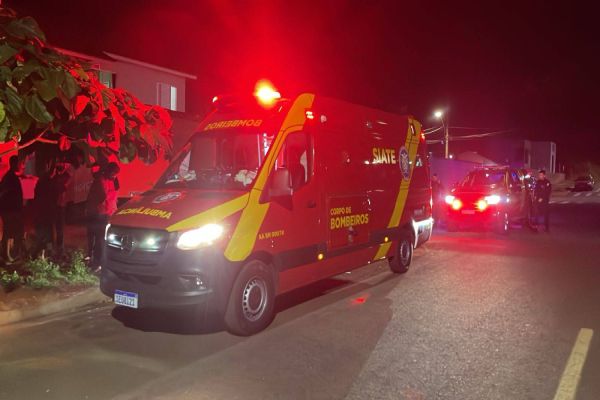 Homem fica gravemente ferido após ser supostamente jogado de janela no Jardim Riviera em Cascavel