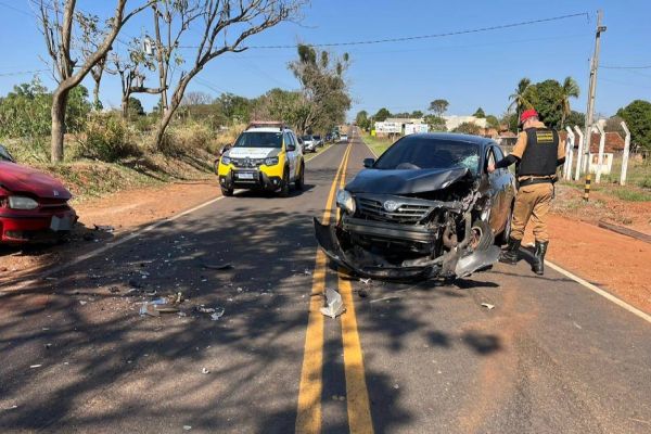 Forte colisão na PR-681 deixa seis feridos em Alto Piquiri