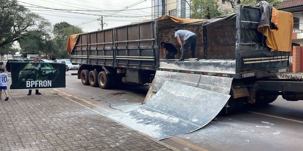 Operação conjunta da PF e BPFron apreende três toneladas de maconha em caminhão na BR-163