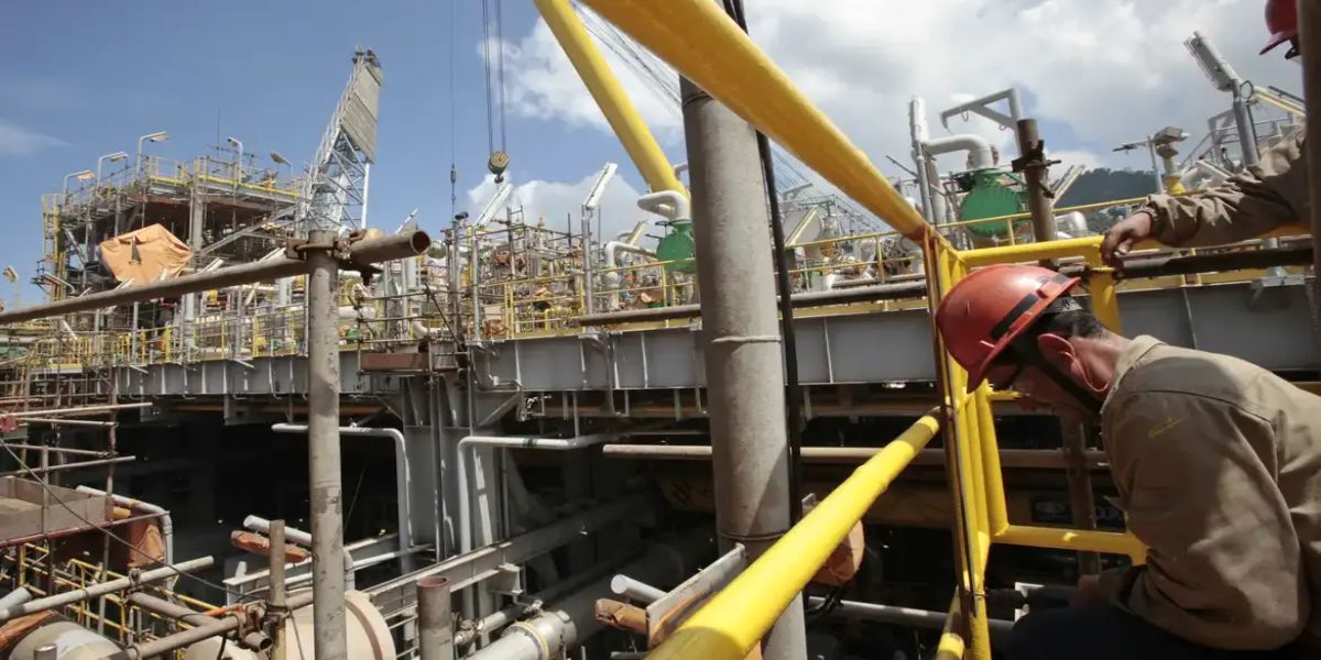 Produção de petróleo e gás no país cresce 2,8% em junho, aponta ANP