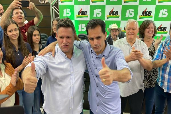Fernando Mantovani é anunciado como vice-prefeito de Marcio Pacheco na convenção do MDB em Cascavel