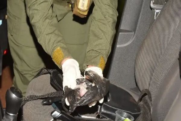 Agente da GM e Educador Social de Cascavel são presos na Argentina com ecstasy e cocaína