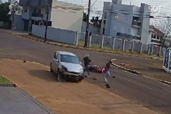 Em fuga: Assaltantes se envolvem em colisão após roubo no Bairro São Cristovão, mas conseguem fugir