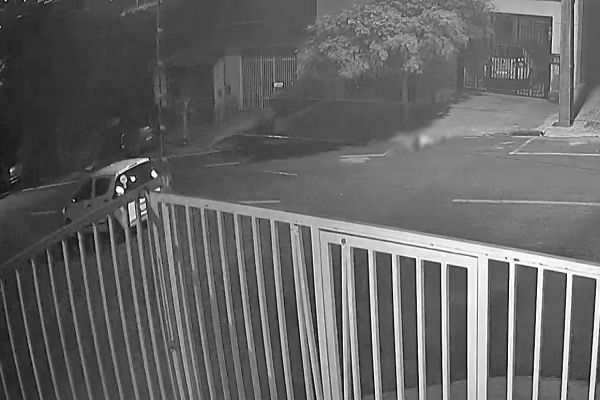 Motorista embriagado causa morte de idoso em atropelamento; Câmera registra o acidente