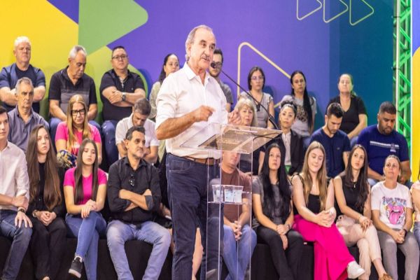 Debate Aberto: Renato e Mecabô dialogam com a Sociedade