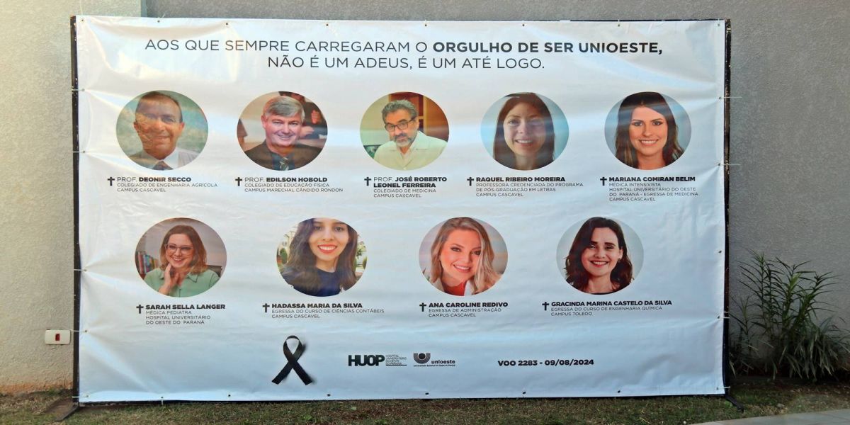 Unioeste presta homenagens aos professores, médicos e ex-alunos vítimas de acidente aéreo