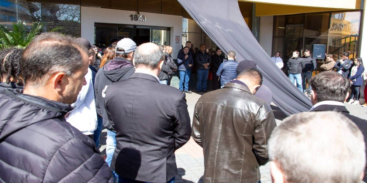 Legislativo realiza momento de solidariedade e oração em respeito às vítimas do acidente aéreo