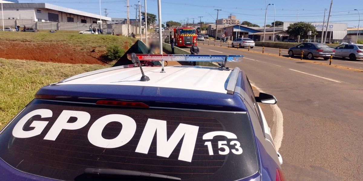 Guarda Municipal evita tragédia no viaduto da Avenida Rocha Pombo em Cascavel