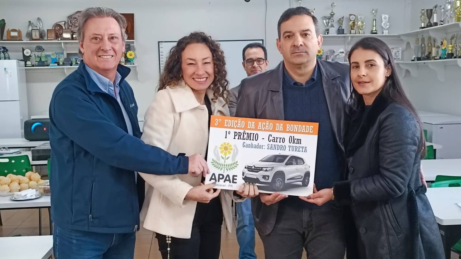 Apae Cascavel entrega prêmios da 3ª Ação da Bondade