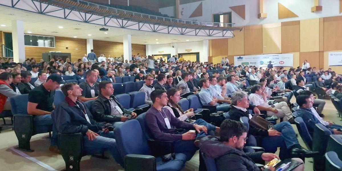 Encontro MercoLab de Avicultura traz  pesquisadores nacionais e estrangeiros