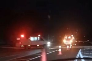 Imagem referente à notícia: Colisão entre ambulância e carreta é registrada na BR-277 no trevo de Vera Cruz do Oeste