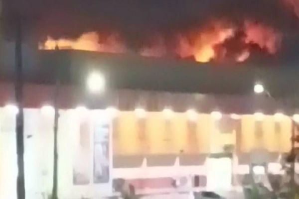 Incêndio de grandes proporções atinge indústria da Copacol em Cafelândia