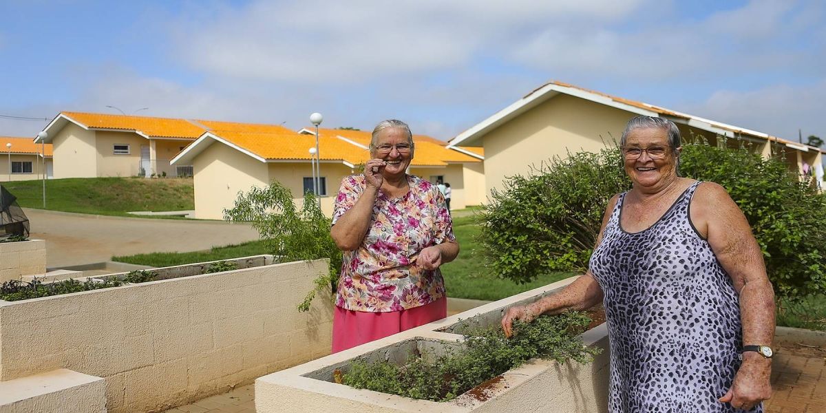 População idosa vai superar jovens com menos de 15 anos em 2027 no Paraná