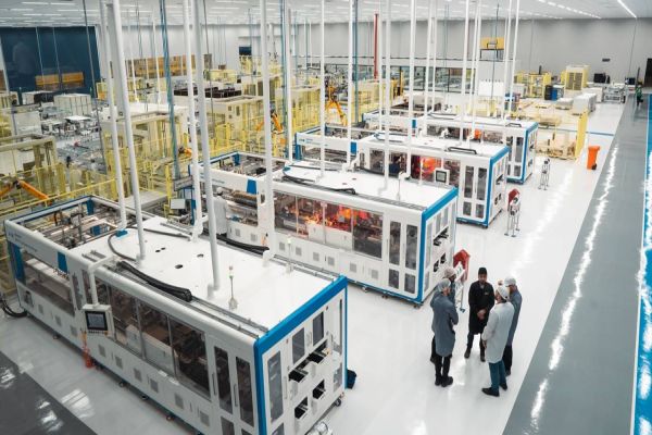 Sengi Solar fortalece presença em Cascavel com módulos, estruturas e automações