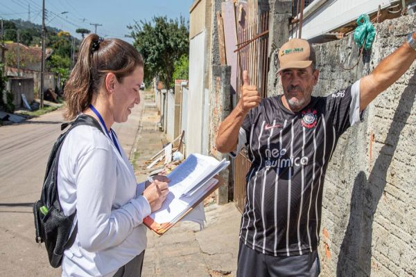 Copel visita consumidores de diversas cidades para cadastro de fatura digital