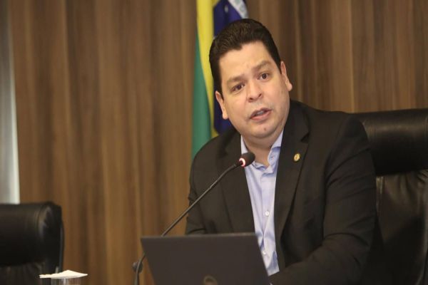 Veículo Legal Paranaense: Projeto de lei de Gugu Bueno é aprovado na Assembleia Legislativa