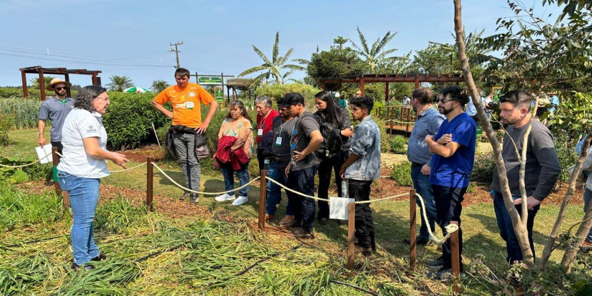 Itaipu amplia conhecimento em agroecologia para produtores da região Oeste