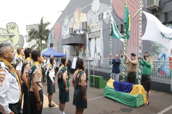 Cascavel inicia celebrações da Semana da Pátria com solenidade cívico-militar