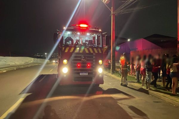 Imagem referente a notícia: Suspeito de atear fogo em apartamento no Jardim Riviera é detido