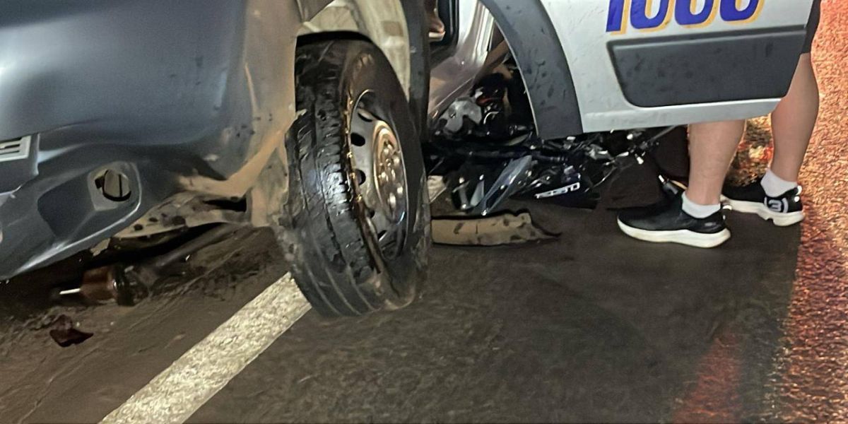 Três veículos se envolvem em acidente na BR-369 em Cascavel; Motociclista fica ferido