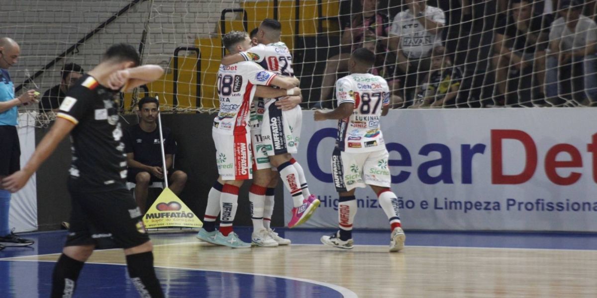 Cascavel Futsal encerra primeira fase da LNF na 10ª colocação e enfrenta o Pato nas oitavas