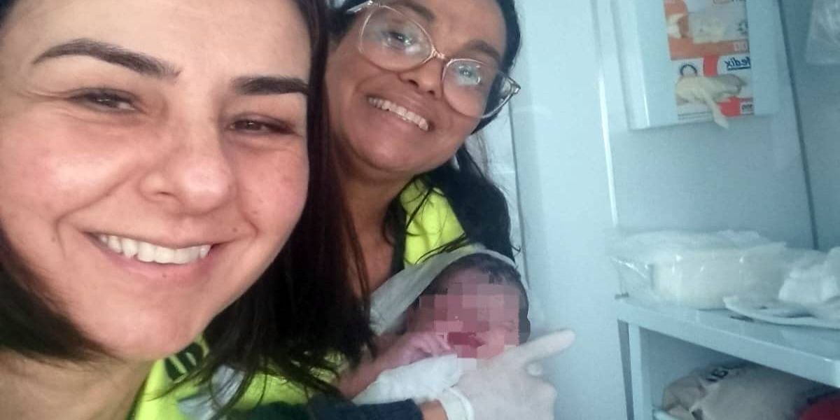 Gestante procura ajuda em base do SAU na BR-277 e bebê nasce a caminho do hospital