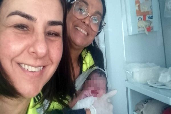 Gestante procura ajuda em base do SAU na BR-277 e bebê nasce a caminho do hospital