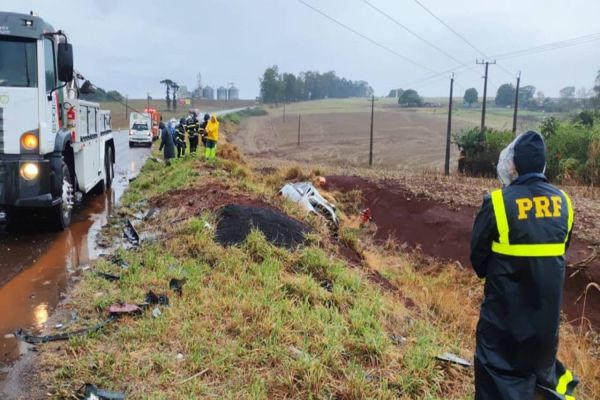 Três pessoas morrem em colisão frontal na BR-369 no oeste do Paraná