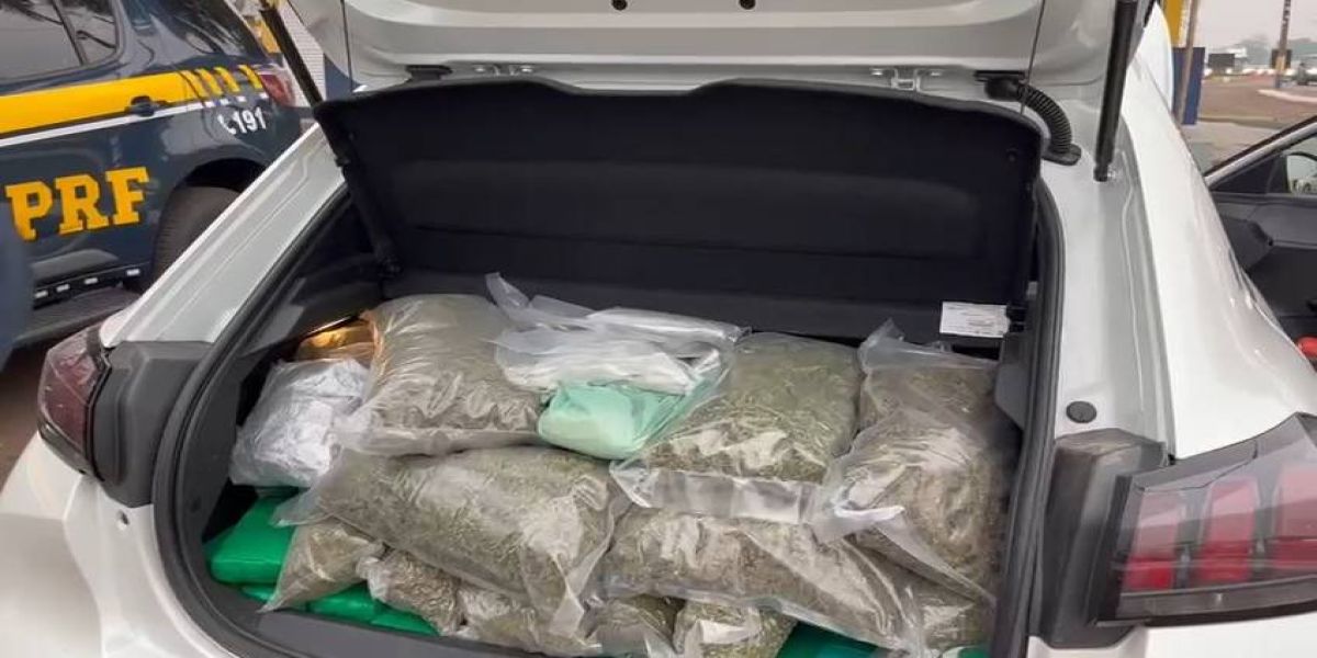 PRF prende mulheres por tráfico de drogas após tentaram fugir de abordagem em São Miguel do Iguaçu