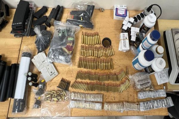 Receita Federal apreende fuzis, munições e anabolizantes na Ponte Internacional da Amizade