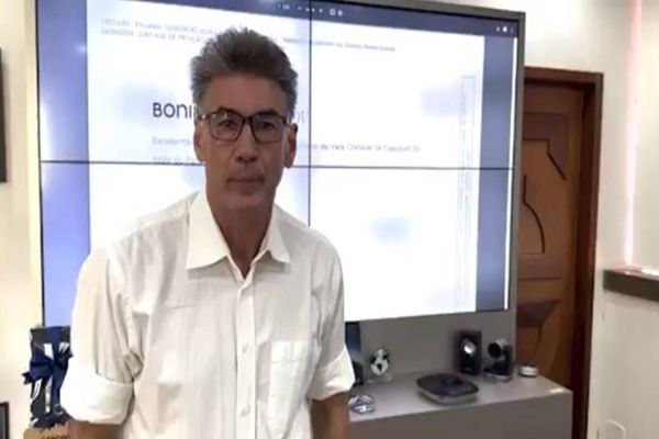 Imagem referente a notícia: Leonaldo Paranhos responde a críticas e anuncia ação judicial contra Evandro Roman