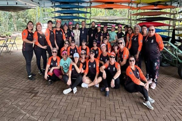 Meninas do Lago recebem campeãs do Dragon Boat em Foz do Iguaçu