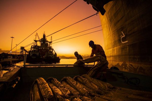 Portos do Paraná é destaque em ranking das maiores empresas do Brasil