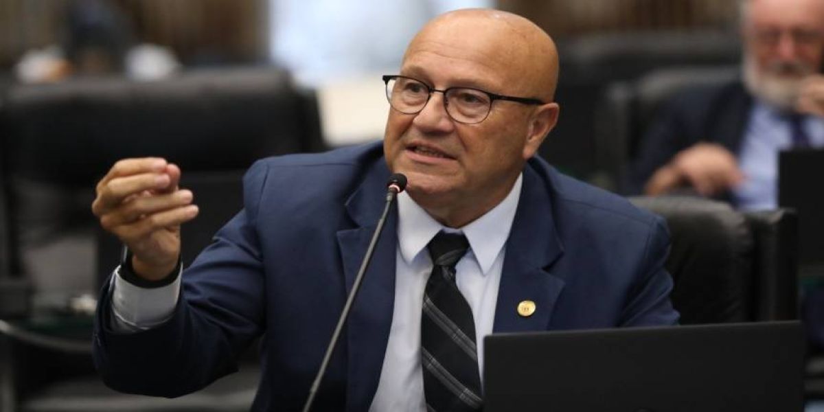 Deputado defende corte do Bolsa Família para quem gasta o benefício em apostas