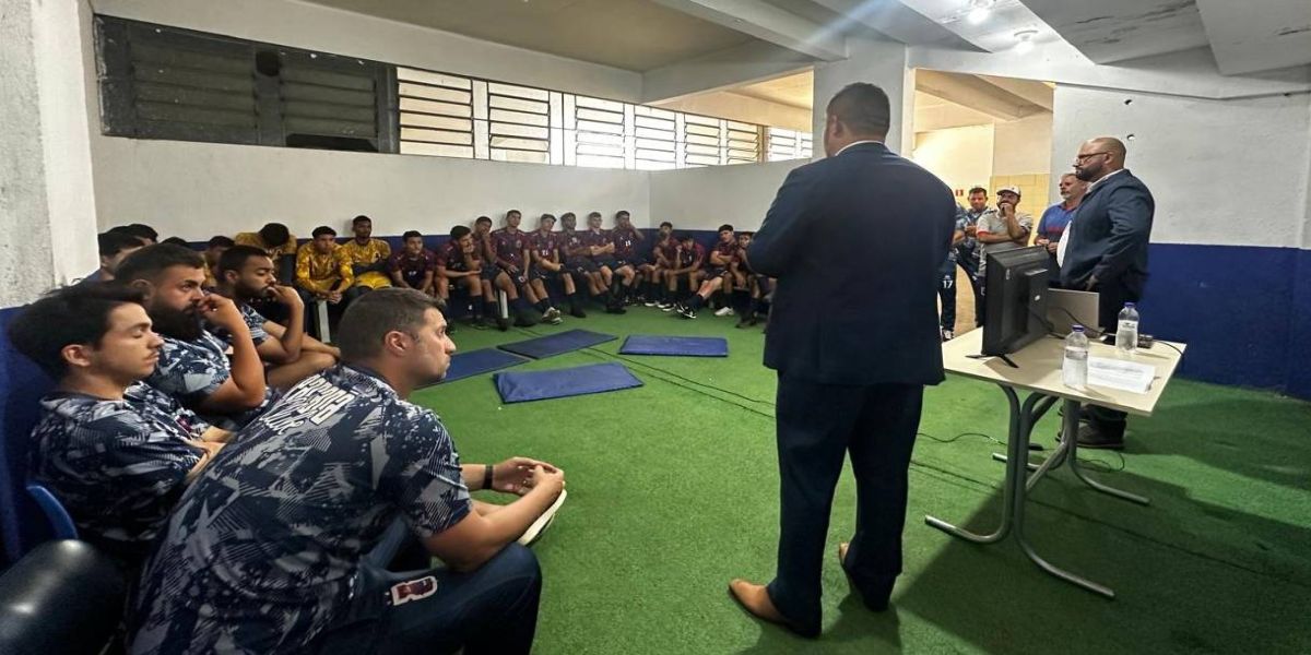 Lottopar faz palestra sobre integridade esportiva para a base do Paraná Clube