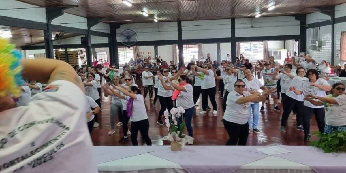 Paraná atende 1,4 milhão de idosos pelo SUS e reforça ações pelo envelhecimento saudável