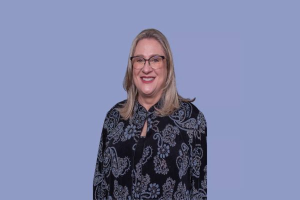 Imagem referente a notícia: Dra. Marilia é eleita Prefeita de Roncador Com 52,72% Dos Votos